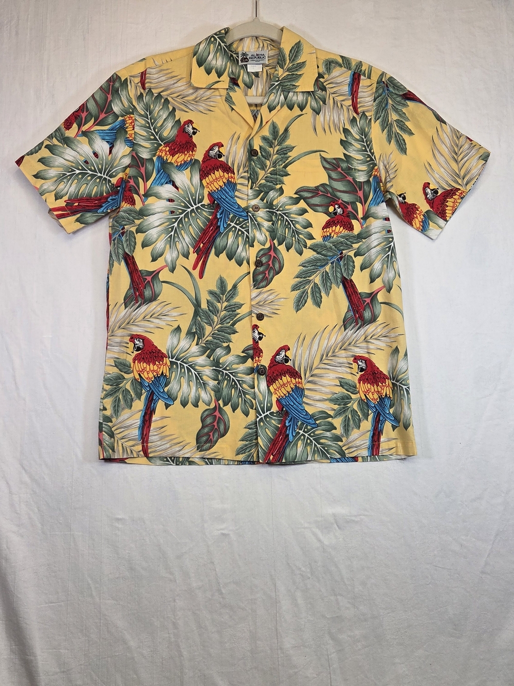 Vintage Aloha Republic Hawaiian Parrot Shirt Made in Hawaii Size S. #0331